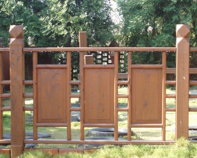 OT運寶庭園圍籬風格，參考日式庭院隔景方式設計